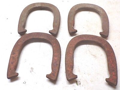 Set of 4 Backyard Pitching Horseshoes Diamond Double Ringer