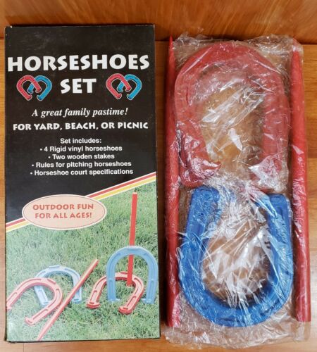 VINTAGE NEW IN BOX - TOY VINYL & WOOD HORSESHOES SET & RULES