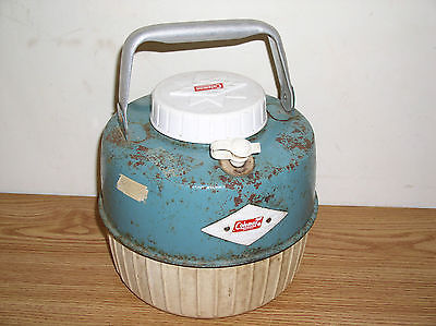 VINTAGE COLEMAN ONE GALLON BLUE-GREEN METAL AND PLASTIC WATER JUG