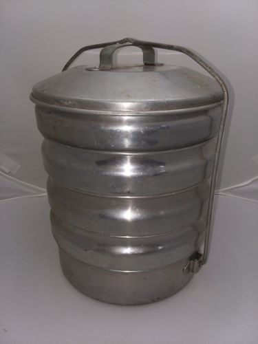 Vintage Buckeye Aluminum Stacking 5 Pan Camping Mess Kit