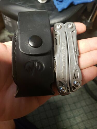 Leatherman Wingman Multi tool with Sheath