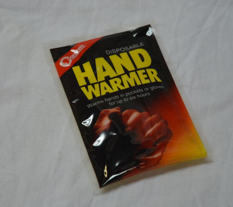 Coghlan's 3'' x 4'' hand warmer up to 6 hours 1pce ( store#bte9 )