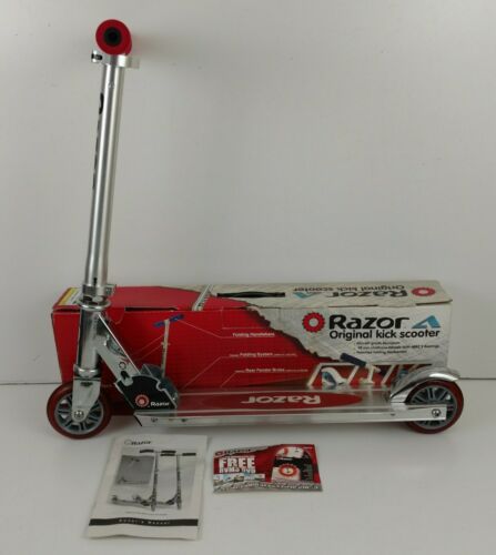 Razor A Original Kick Scooter Lightweight Aircraft Grade Aluminum Frame Kids Toy