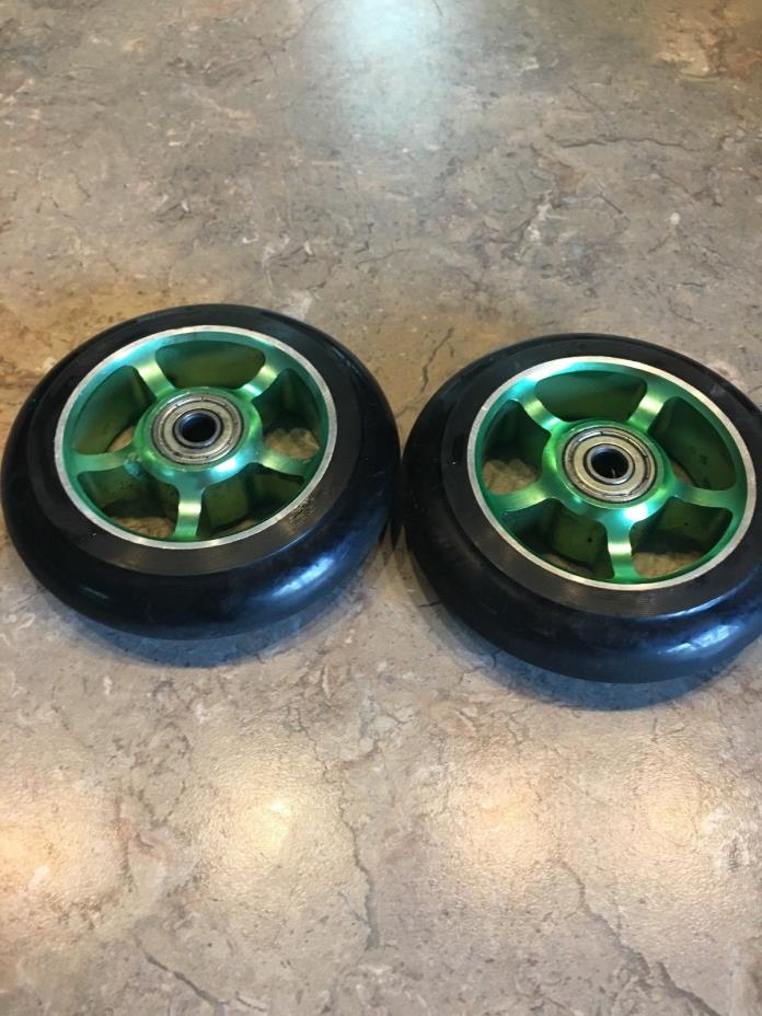 Green scooter wheels new