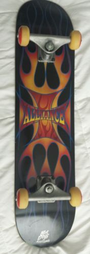 Alliance Skateboard Hot Dog Kustoms 2006