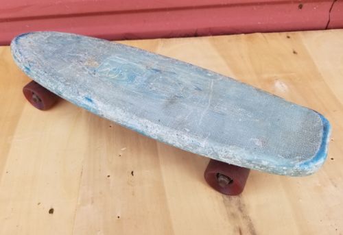 Vintage 70's GRENTEC GT Spoiler Skateboard - BLUE