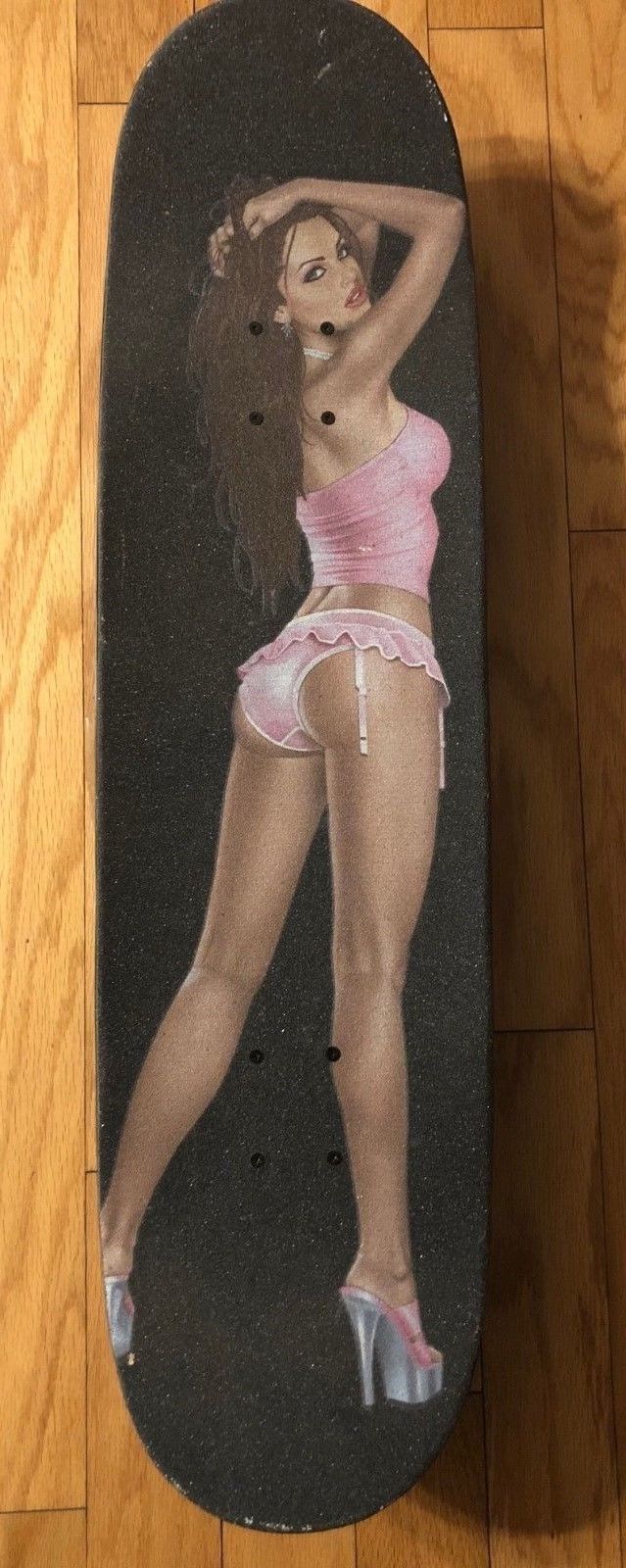 Skateboard With Pinup