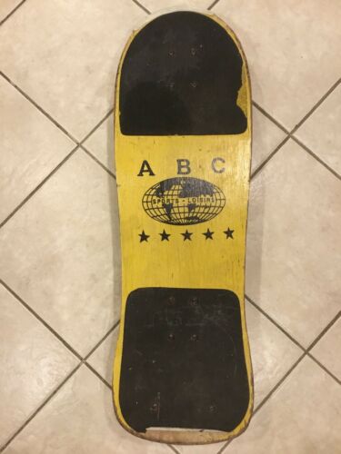 Vintage ABC Sports Loisirs Cir*cus Skateboard Very Cool Graphics