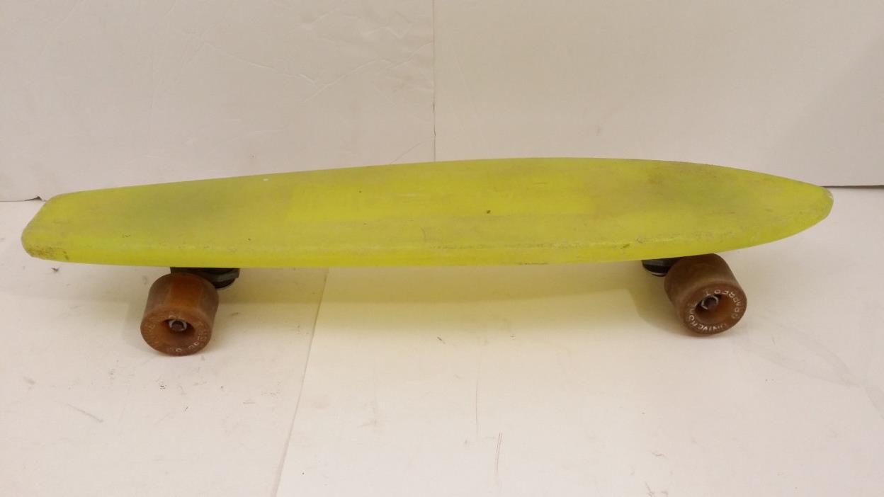 Vintage CAL 240 Yellow skateboard Universal Grabber IV wheels/trucks 23.5” deck