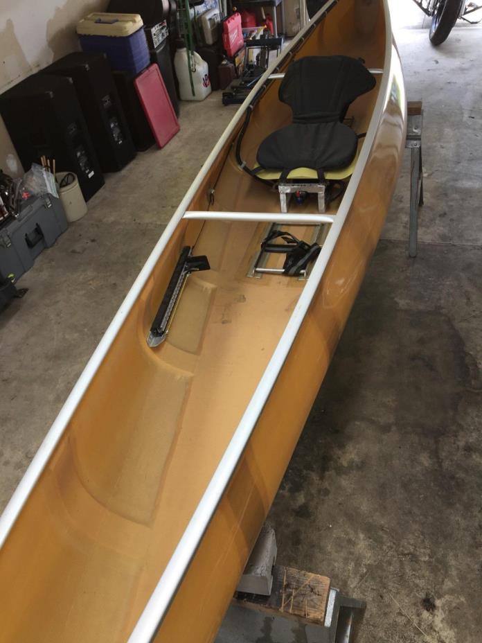 2002 wenonah voyager solo Kevlar canoe only used a couple of times