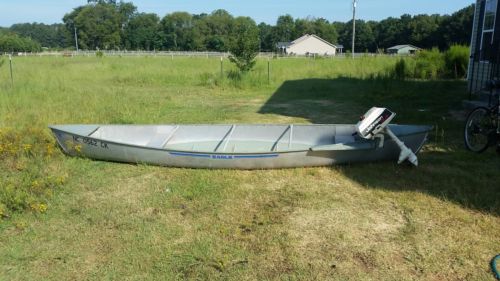 Grumman 17' Eagle Canoe with boat motor