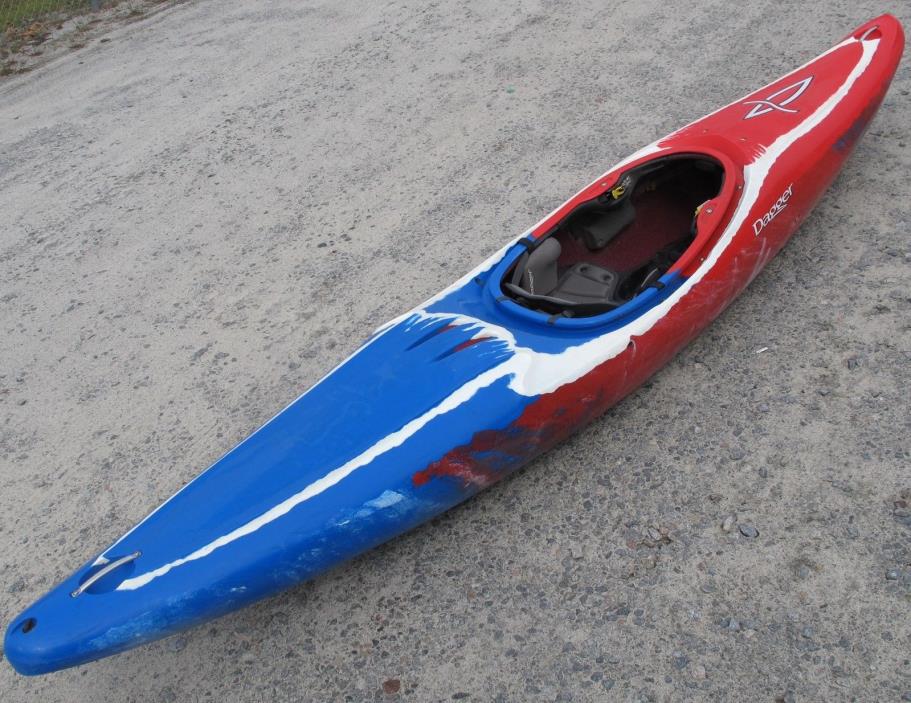 One Of A Kind Dagger Red/White/Blue Greenboat Whitewater Kayak Look! Low Use.
