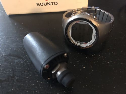 Suunto D9 Dive Computer with Transmitter And Titanium Band