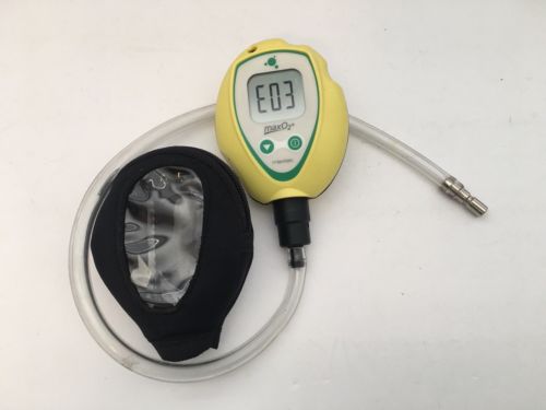 Maxtec Handheld Oxygen Analyzer Monitor XO2 R217P42 + Case
