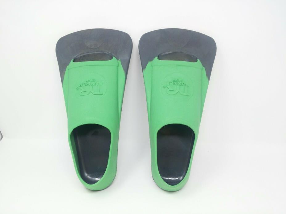 TYR Burner EBP Swim Fins. Size: Small. Shoe Sizes 5-7 (Green / Black Color)