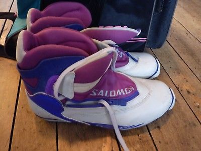 Woman Salomon Cross-Country Skiing Boots and Bag ! Size 46