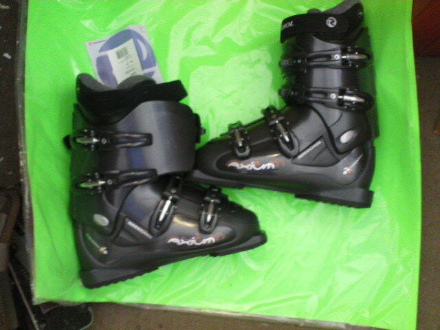 Rossignol Axium womens' Anthracite gray ski boots Mondo 26.5...New in box!