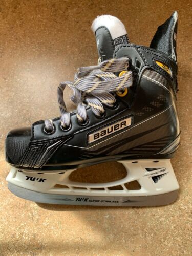 KIDS/BOYS/YOUTH (2-8 years old) BAUER SUPREME S160 ICE HOCKEY SKATES