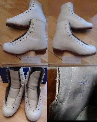 Riedell 55 Silver Medallion Ice Skating boots only Girls 1.5 (8.5