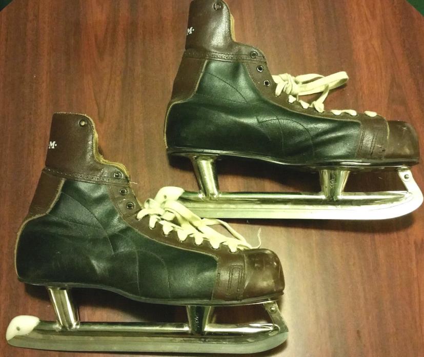 Vintage 1960s CCM Ice Skates Decor SIze 11 Made In Canada Decorators