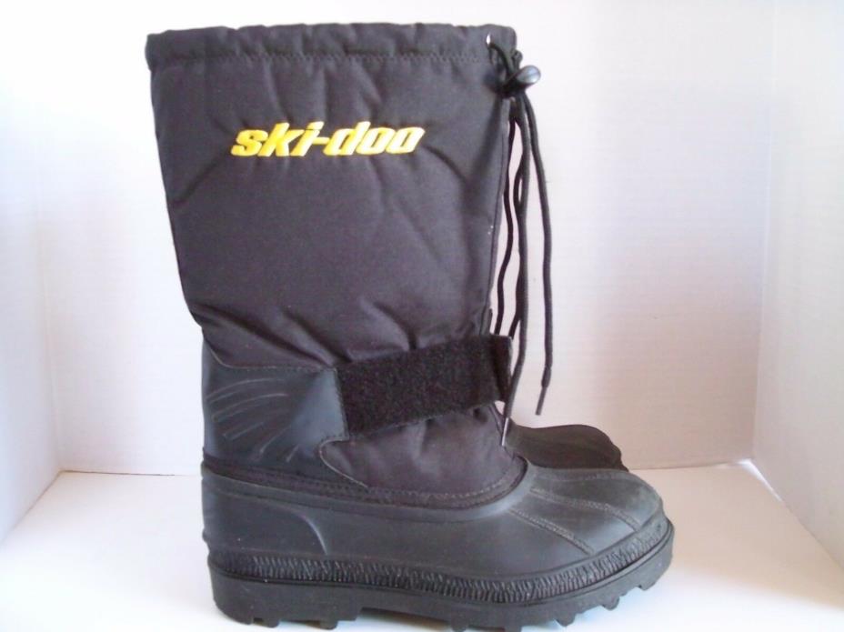 SKI-DOO SNOWMOBILE  INSULATED WOMEN'S BOOTS SIZE 5