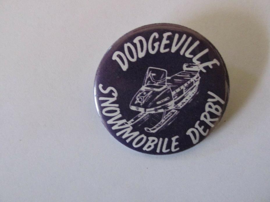 Vintage 1971 Dodgeville Snowmobile Derby Pinback Button