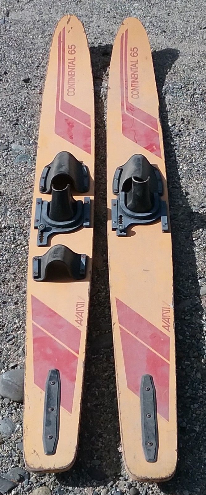 Vintage AVANTI CONTINENTAL 65 Water Skis  -VACATION CABIN DECOR - MAN CAVE