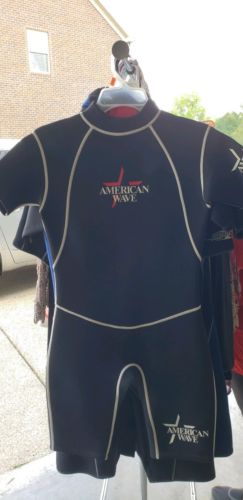 American Wave Wet Youth Suit Size Small