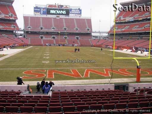 4 Cleveland Browns Tickets vs KC Chiefs 11/4 only 25 rows from field section 146