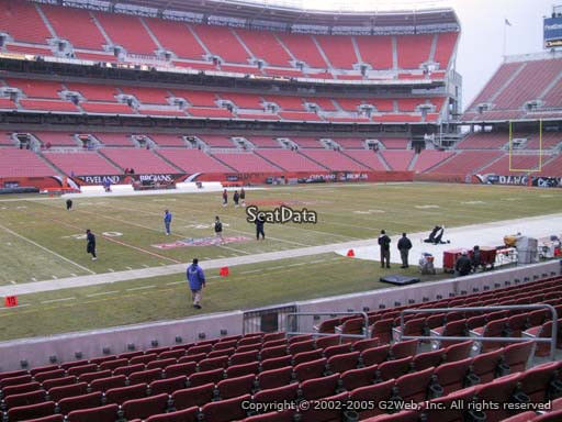 Cleveland Browns Tickets vs KC Chiefs 11/4 only 8 rows from field section 104