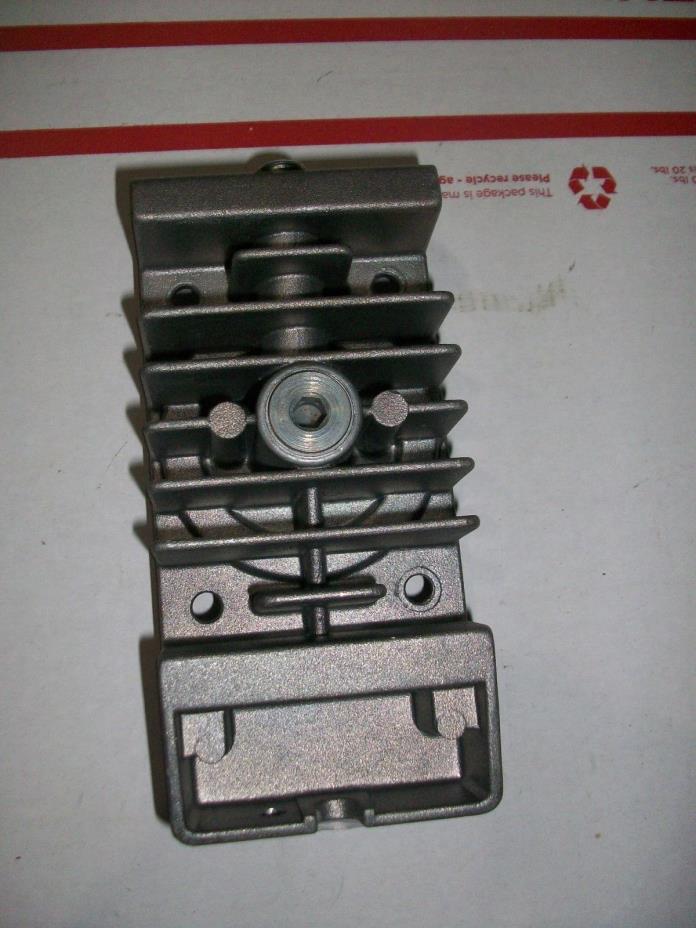 MT204400AJ Head and cylinder assembly