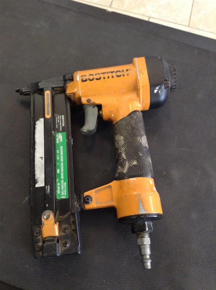 BOSTITCH SB-1842BN 18GA. BRAD NAILER 5/8