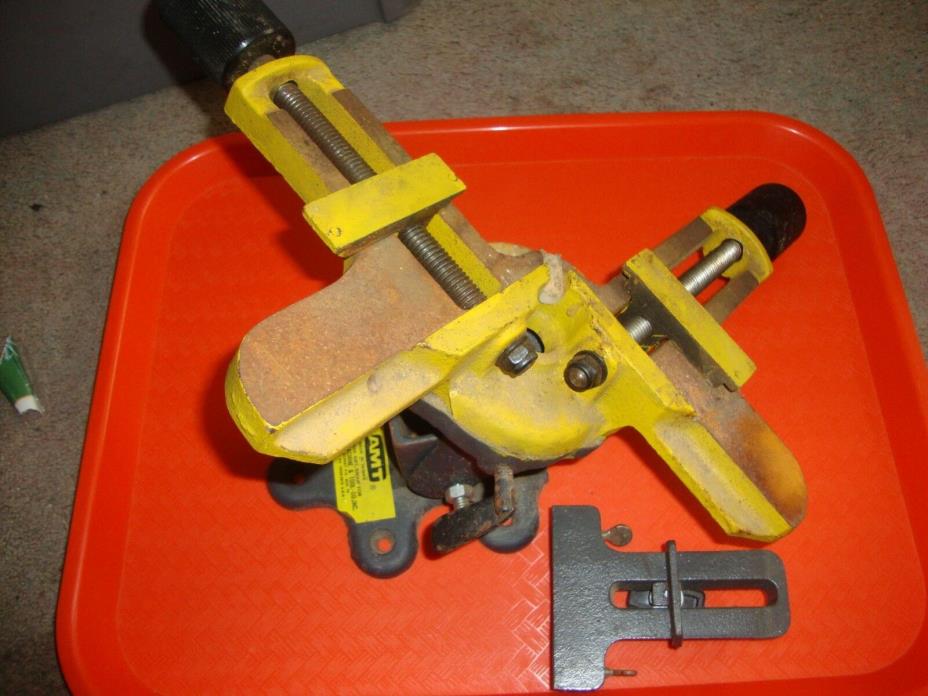 WOOD PICTURE CORNER MITER FRAME CLAMP CLAMPING BENCH VISE FRAMING FRAMERS TOOL