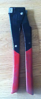 Craftsman Rivet Setting Tool - Pat No. 3,597,496