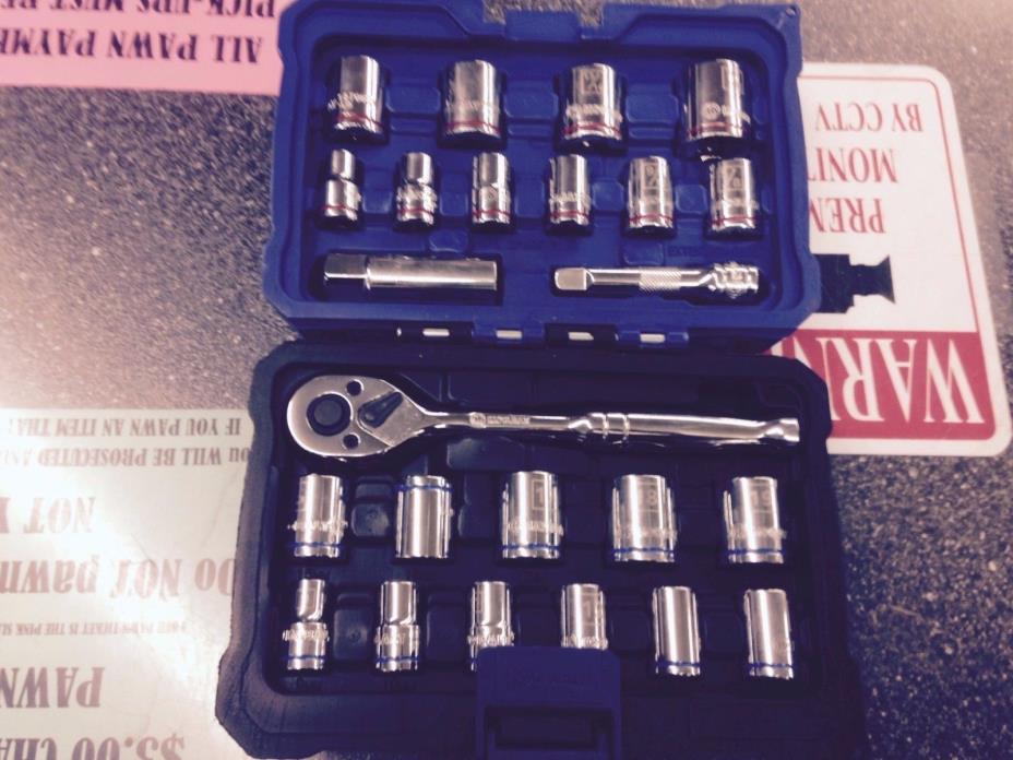 Kobalt 24-Piece Standard SAE Metric Mechanic Hand Tool Set Hard Blow Molded Case