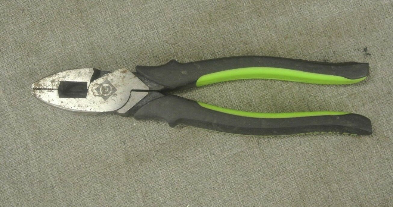 GREENLEE 0151-09M PLIERS (8454-1 FJ)
