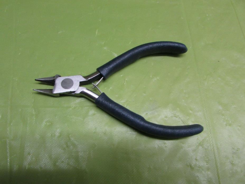 SMALL WIRE CUTTERS
