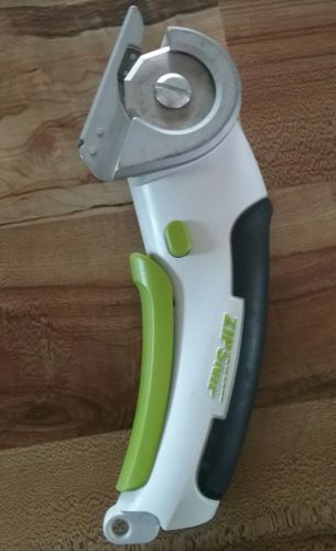 Worx Zip Snip Rechargeable Cordless Handheld Box Paper Cutter