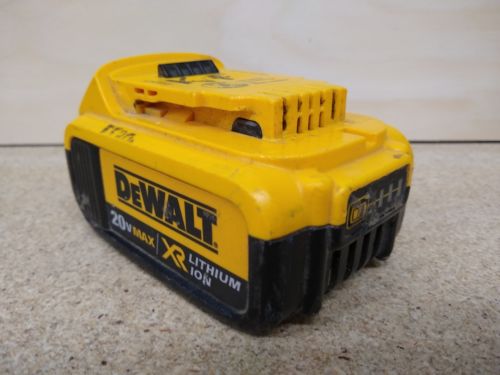 DeWalt DCB204 20V Lithium-ion Cordless Tool Battery, 4 Ah, Used, Tested Working