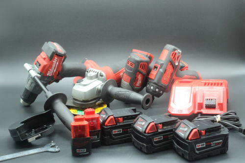 MILWAUKEE 4pc COMBINATION TOOL SET