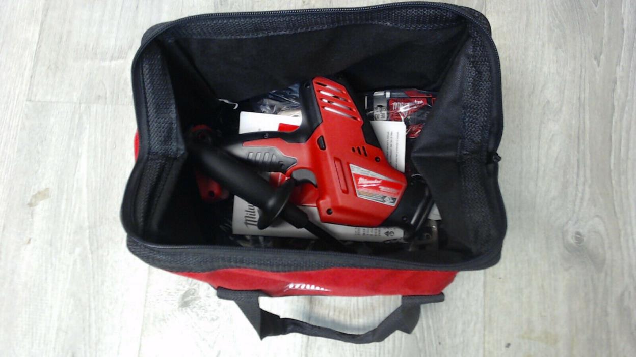Milwaukee Hammer Drill-Impact Driver combo Kit 18V Cordless (3-Tool) 2893-22CXP