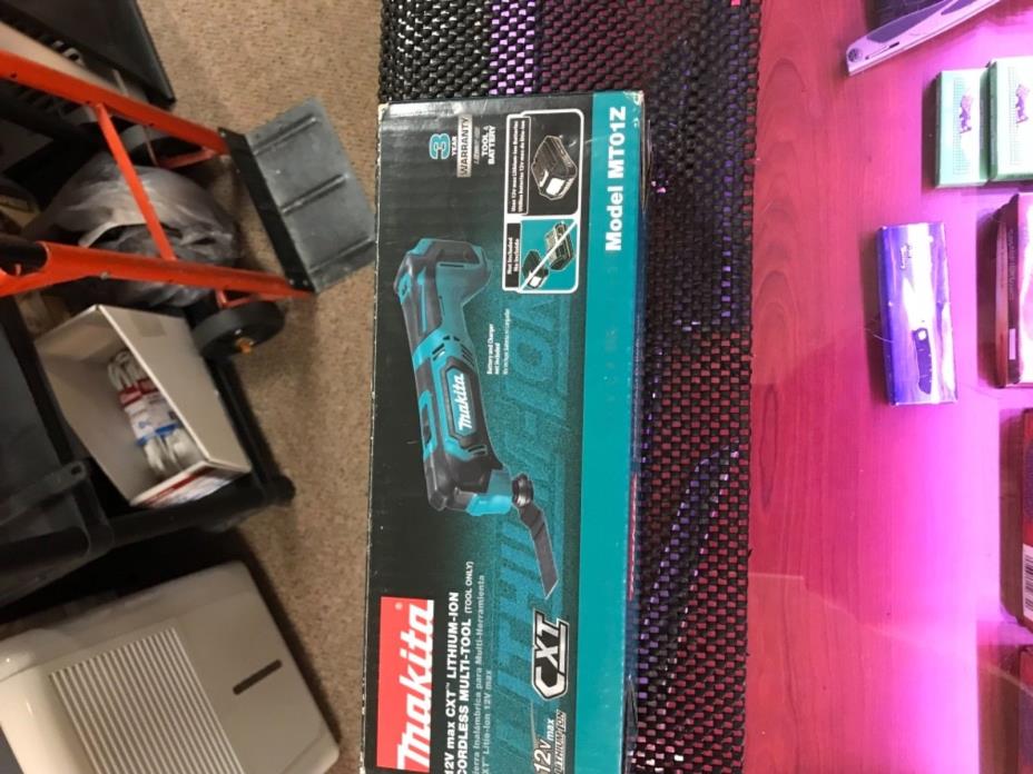 Makita MT01Z 12-Volt CXT Lithium-Ion Cordless Multi-Tool *Bare Tool* New nice