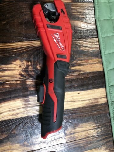 M12 12 V LITHIUM ION CORDLESS COPPER TUBING CUTTER MILWAUKEE 2471-20 TOOL ONLY