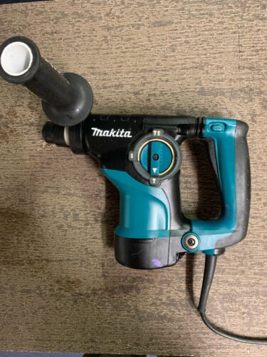 Makita HR2811F 1-1/8-Inch Rotary Hammer SDS-Plus