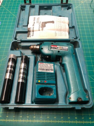 Makita 6012HD - 9.6V Cordless Drill Kit + Charger Plastic Case And 2 Batteries