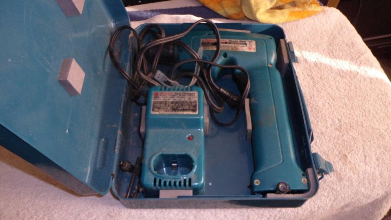 9.6v Makita Cordless Driver Drill Metal Case 6092D; DRILL/BATTERY