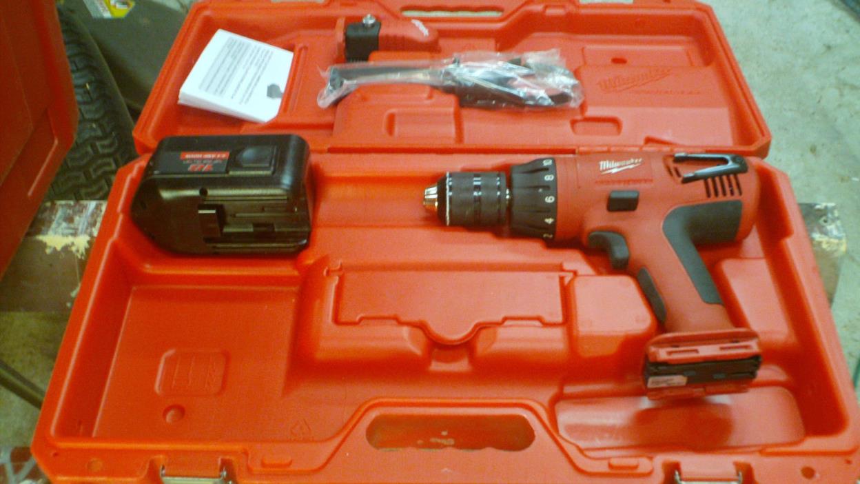 Milwaukee 18v 0625-20 Heavy Duty Cordless Drill and 1 Battery and Case Light Use