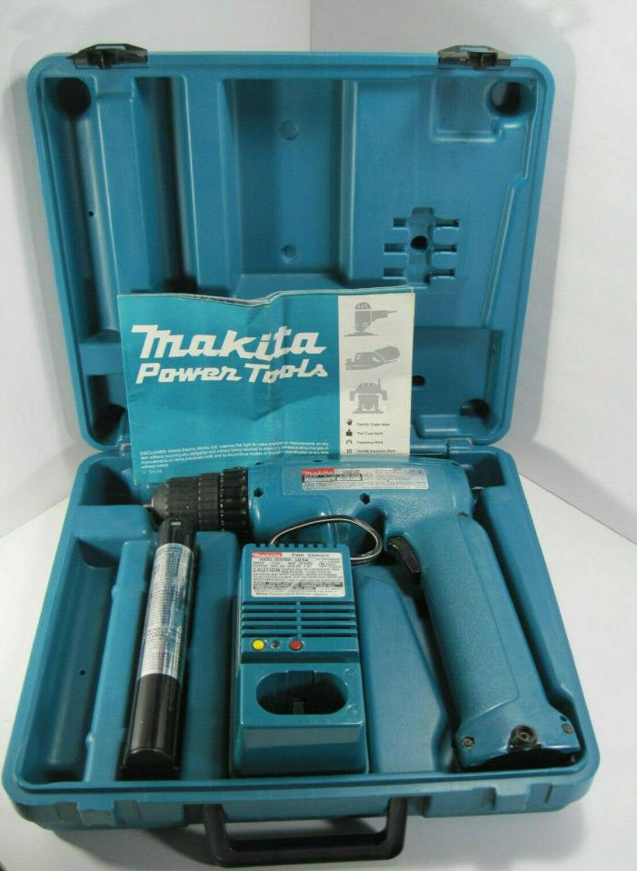 Makita 6095D 9.6V Driver Drill Charger & Original Carrying Case & One Battery
