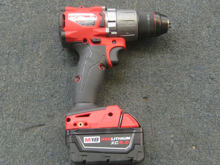 M18 2804-20 /MILWAUKEE FUEL HAMMER DRILL WITH XC 5.0Ah BATTERY/ HANDLE