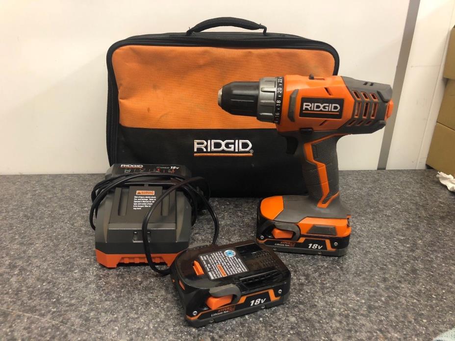 Ridged x4 r860052, Drill, two batteries, charger, bag. Works great.